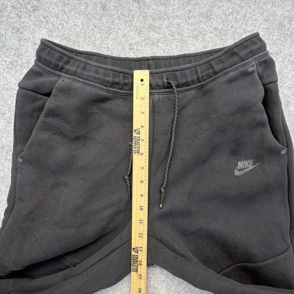Nike Tech Fleece Pants Mens Large Black Slim Tapered Joggers Athletic HV0959-010